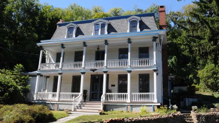 By JERRYE & ROY KLOTZ M.D., Own work, CC BY-SA 4.0